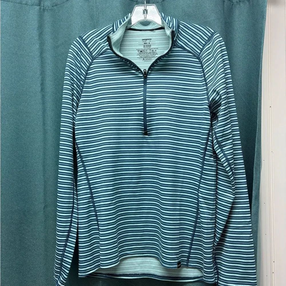 Patagonia Capilene Blue Stripe Lightweight 1/2 Zip Size Medium